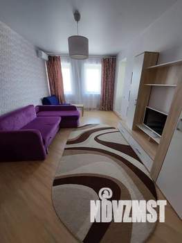1-к квартира, посуточно, 40м2, 6/10 этаж