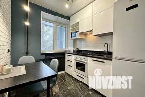 1-к квартира, посуточно, 50м2, 3/9 этаж