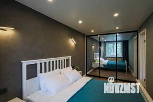 1-к квартира, посуточно, 38м2, 3/3 этаж