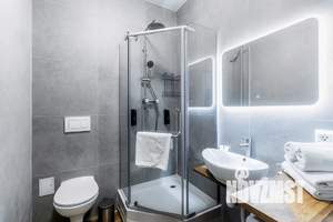 Студия квартира, посуточно, 38м2, 3/12 этаж