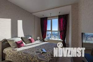 1-к квартира, посуточно, 42м2, 21/26 этаж