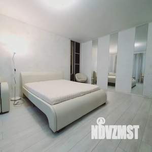 Студия квартира, посуточно, 33м2, 3/5 этаж