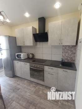 1-к квартира, посуточно, 40м2, 22/27 этаж