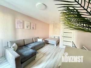1-к квартира, посуточно, 40м2, 2/25 этаж