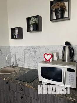 Студия квартира, посуточно, 18м2, 18/19 этаж