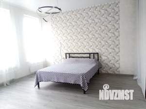 1-к квартира, посуточно, 43м2, 5/6 этаж