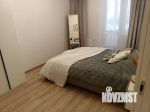 1-к квартира, посуточно, 35м2, 18/25 этаж