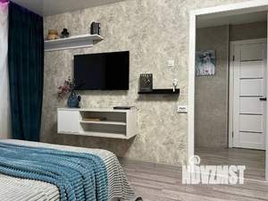 1-к квартира, посуточно, 38м2, 1/9 этаж