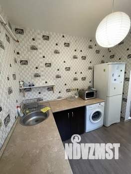 Студия квартира, посуточно, 40м2, 2/6 этаж