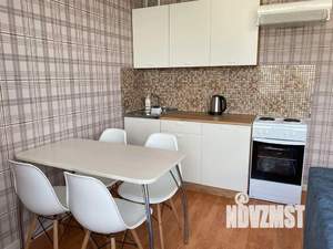 1-к квартира, посуточно, 40м2, 8/10 этаж