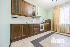 3-к квартира, посуточно, 109м2, 1/1 этаж