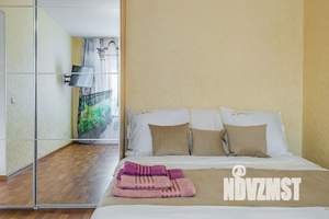 1-к квартира, посуточно, 40м2, 4/10 этаж