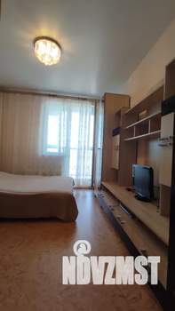 Студия квартира, посуточно, 23м2, 10/17 этаж