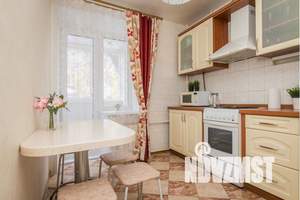2-к квартира, посуточно, 50м2, 1/1 этаж