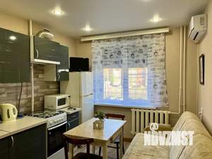 1-к квартира, посуточно, 35м2, 3/9 этаж