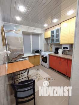 1-к квартира, посуточно, 33м2, 2/4 этаж