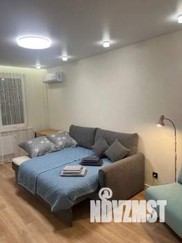 1-к квартира, посуточно, 36м2, 20/25 этаж