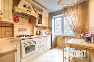 3-к квартира, посуточно, 79м2, 3/9 этаж