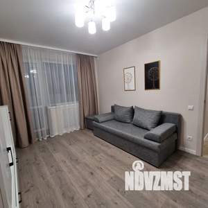 2-к квартира, посуточно, 40м2, 8/9 этаж