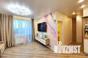 2-к квартира, посуточно, 42м2, 8/17 этаж