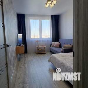 1-к квартира, посуточно, 35м2, 19/25 этаж
