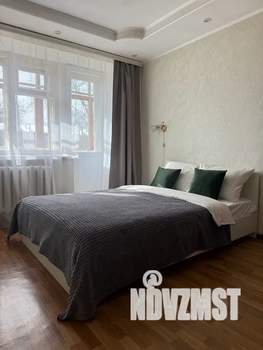 1-к квартира, посуточно, 32м2, 4/5 этаж