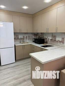 Студия квартира, посуточно, 38м2, 1/17 этаж