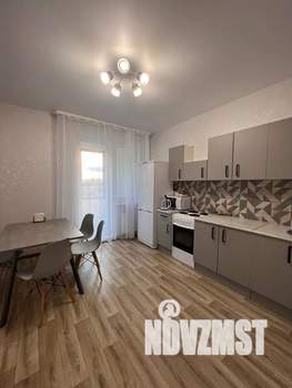 1-к квартира, посуточно, 38м2, 6/18 этаж