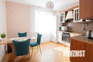 2-к квартира, посуточно, 60м2, 15/17 этаж