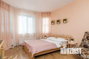 1-к квартира, посуточно, 46м2, 1/1 этаж