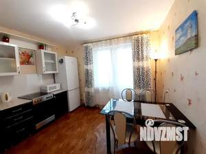 1-к квартира, посуточно, 42м2, 8/17 этаж