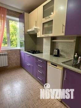 3-к квартира, посуточно, 54м2, 1/1 этаж