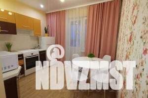 1-к квартира, посуточно, 44м2, 8/17 этаж