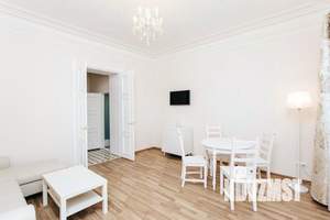 2-к квартира, посуточно, 53м2, 1/1 этаж