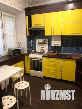 2-к квартира, посуточно, 40м2, 1/5 этаж