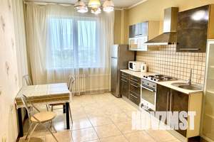 2-к квартира, посуточно, 83м2, 9/16 этаж