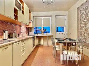 3-к квартира, посуточно, 100м2, 5/6 этаж