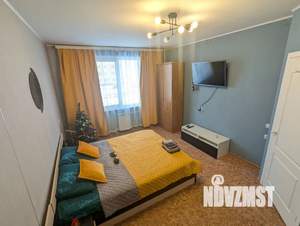 1-к квартира, посуточно, 32м2, 2/10 этаж