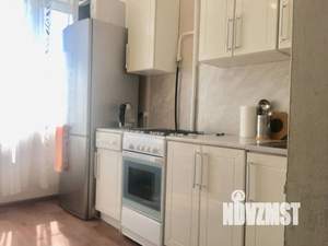 1-к квартира, посуточно, 35м2, 4/9 этаж