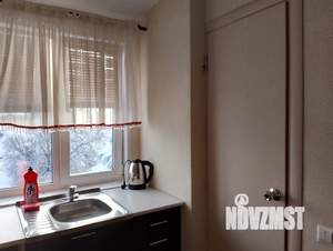 Студия квартира, посуточно, 16м2, 4/4 этаж