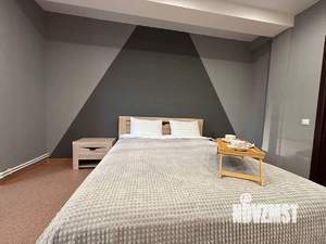 1-к квартира, посуточно, 47м2, 1/1 этаж