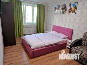 1-к квартира, посуточно, 38м2, 8/25 этаж