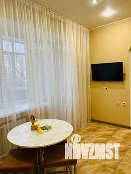 1-к квартира, посуточно, 44м2, 2/6 этаж