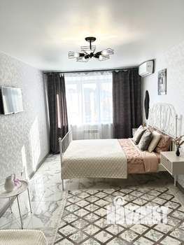 1-к квартира, посуточно, 40м2, 6/10 этаж