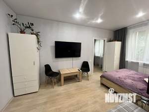 2-к квартира, посуточно, 40м2, 3/3 этаж