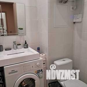 Студия квартира, посуточно, 32м2, 20/24 этаж