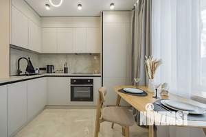 1-к квартира, посуточно, 42м2, 9/10 этаж