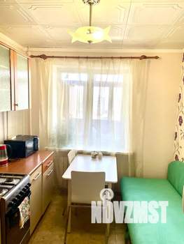 1-к квартира, посуточно, 42м2, 4/8 этаж