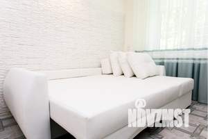 2-к квартира, посуточно, 42м2, 2/4 этаж