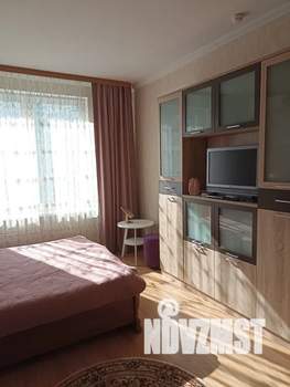 1-к квартира, посуточно, 42м2, 12/17 этаж